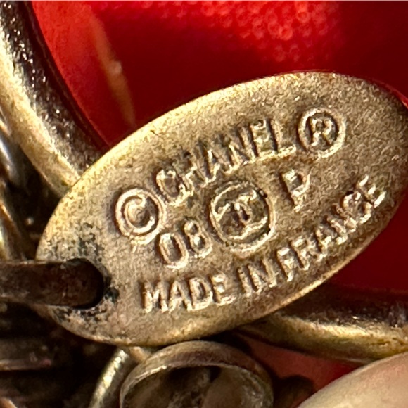 WOW POSHMARK - Authentic CHANEL SUPERMODEL FESTIVAL Bold & Gold & Pearl Ring - Picture 3 of 15